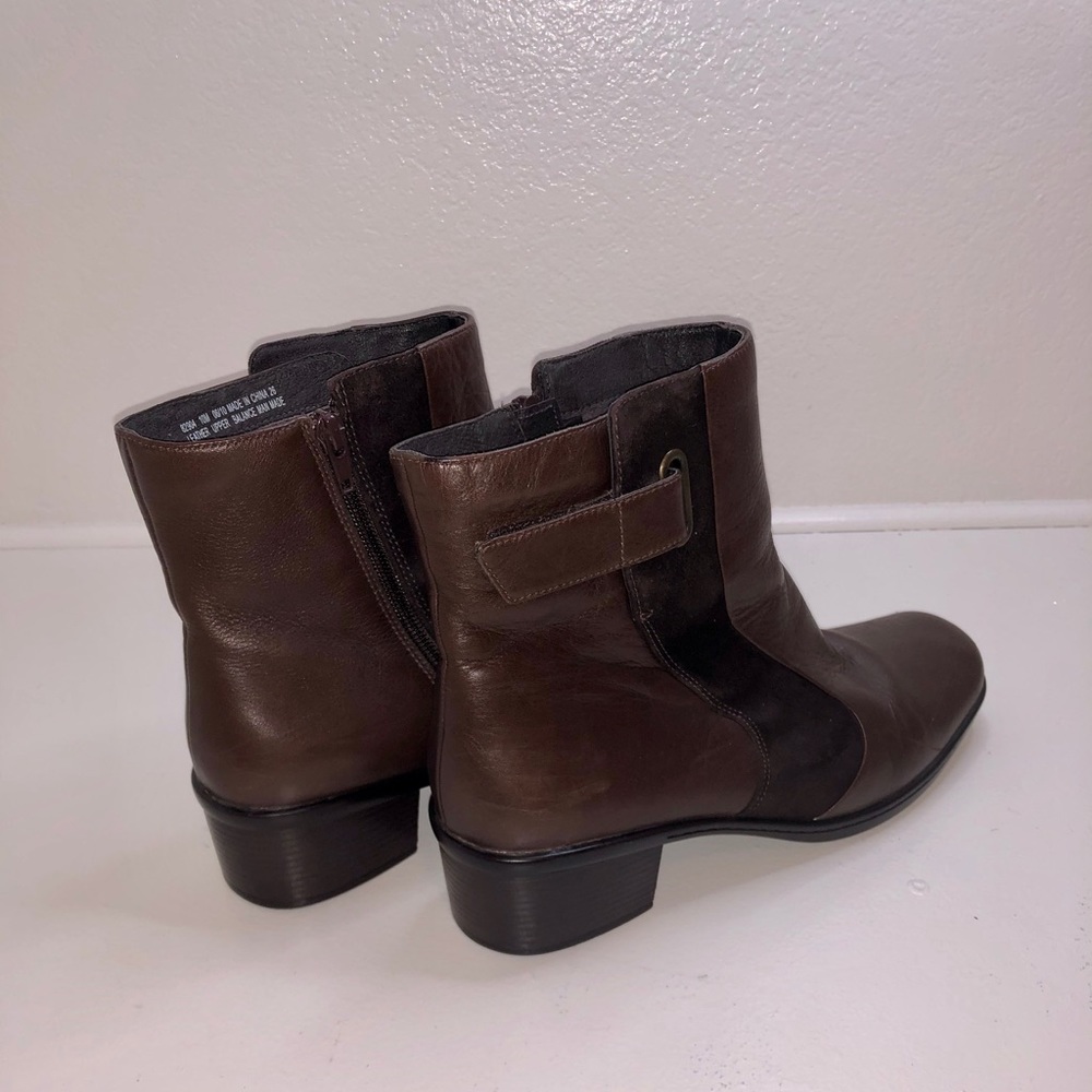 Clark’s Women’s Heeled Leather Boots